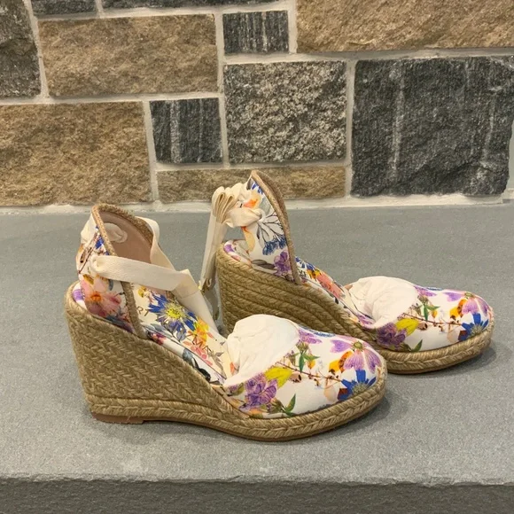 SOLD - Picture 4 of 7